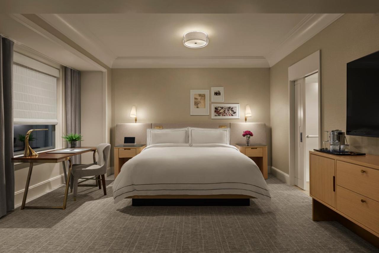 Hotel The Newbury Boston Exterior foto A bedroom at the hotel