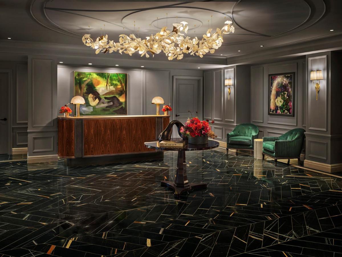 Hotel The Newbury Boston Exterior foto The lobby of the Four Seasons Hotel