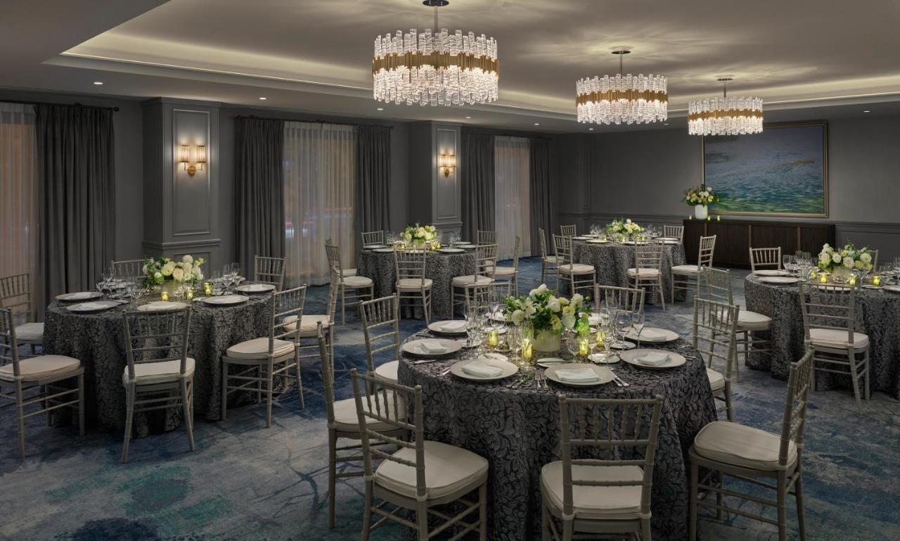 Hotel The Newbury Boston Exterior foto The ballroom at the Four Seasons Hotel